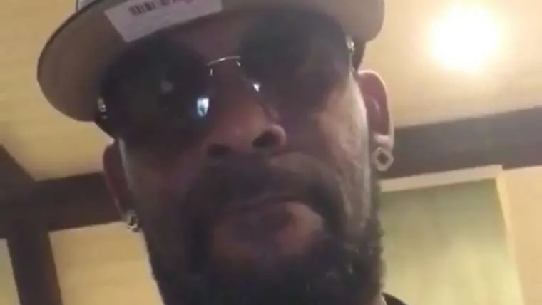 video hele mansion van r kelly is leeggeroofd