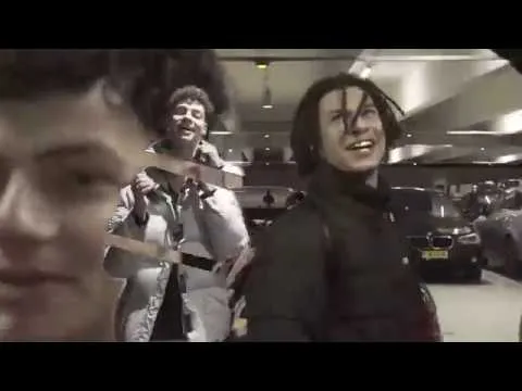 videoclip cry x 808milli 8211 1honderd gvmhhljsrr0