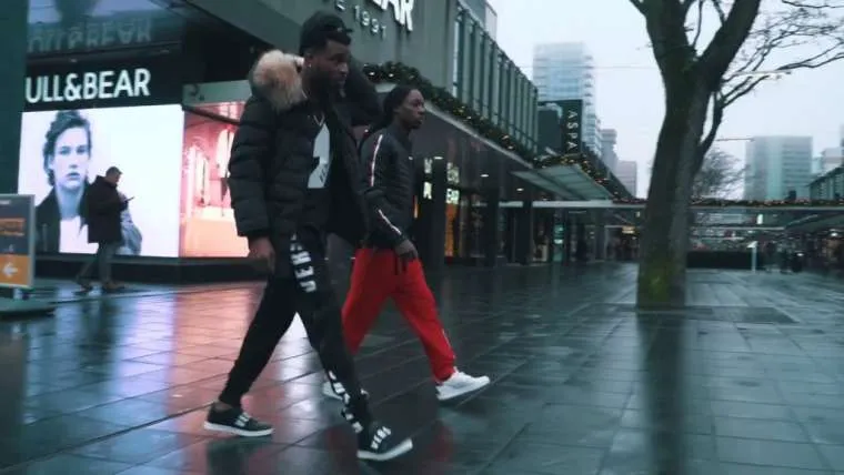 videoclip gino stacksz wesson tavv 038 bravs 8211 alles geswiped prod leskovitch