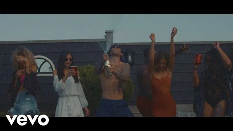 videoclip johnny 500 jhorrmountain hef 8211 vacation erop5bxt74i