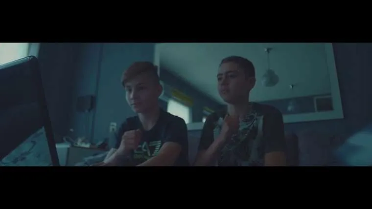 videoclip moesie 8211 kleine broertje