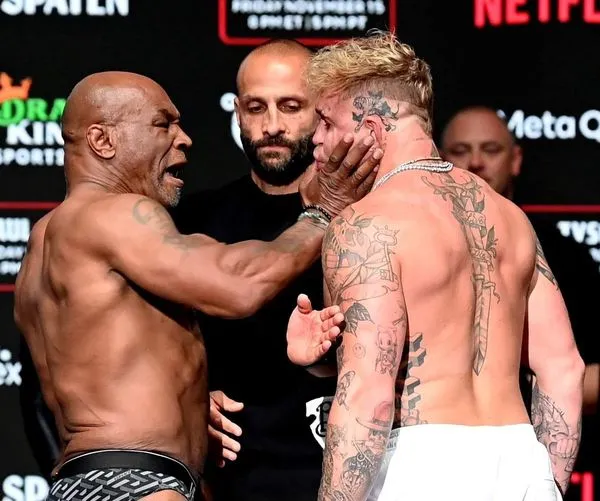 mike tyson geeft klap aan jake paul