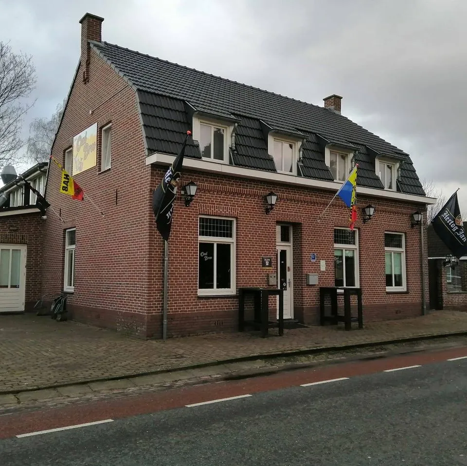 cafe oad bree