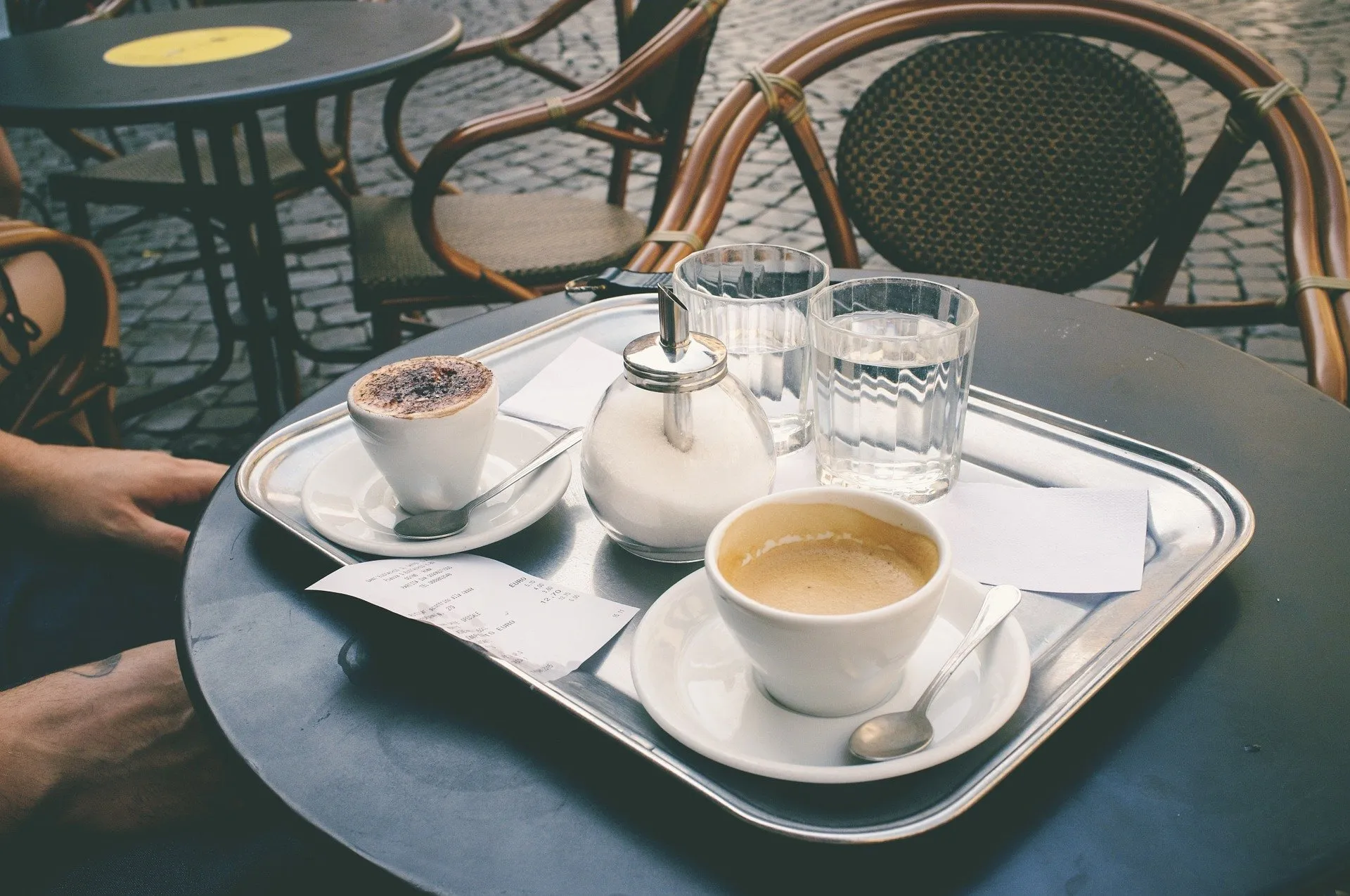 coffee shop 1154289 1920