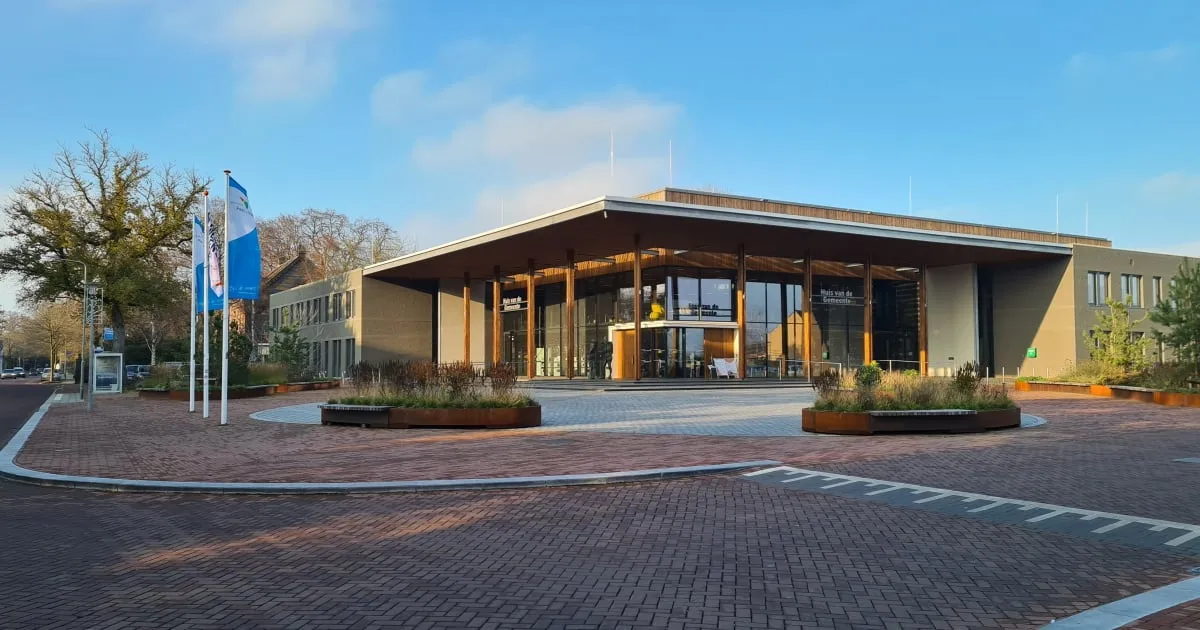 gemeentehuis peel en maas
