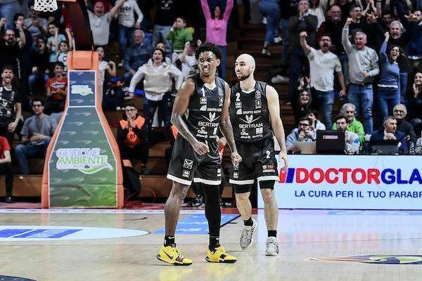 99f631bb91aafd92f1b79b5ef0cf0305 91252 oooz0000