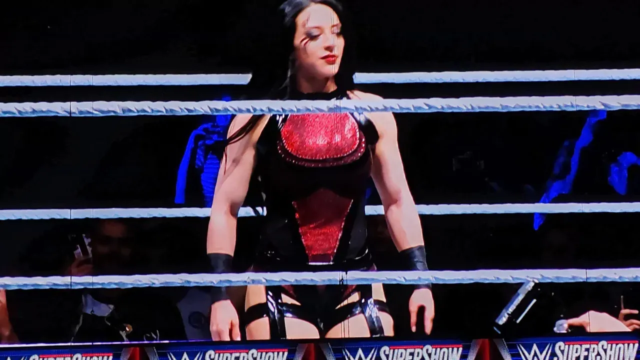 wwe stepahnie vaquer 130724