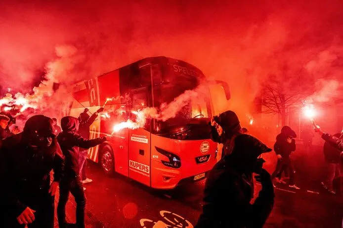 bus fans