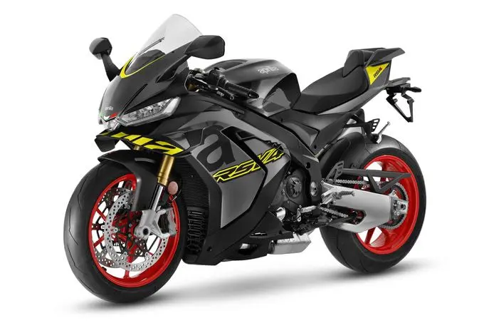 01 aprilia rsv4