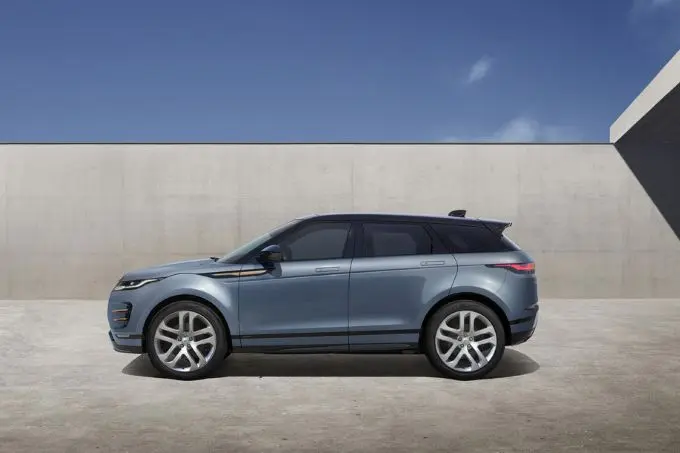 01 evoque beste suv wwcoty awards