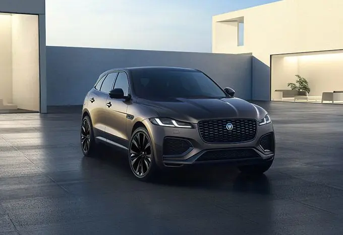 01 jaguar f pace 23my 400 sport exterior front 3 quarter