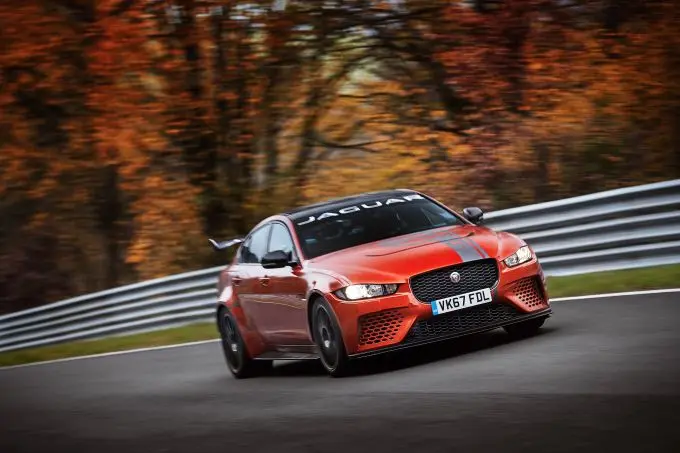 01 jaguar xe sv project 8