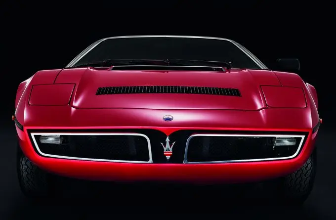 01 maserati bora