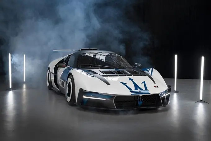 01 mcxtrema delivery maserati modena ok
