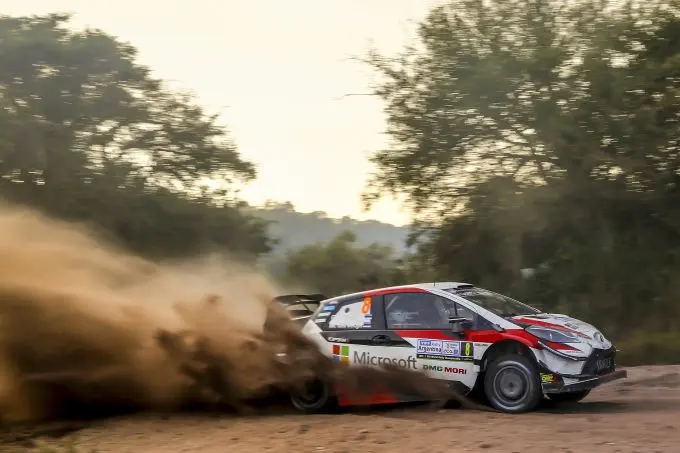 01 toyota gazoo racing wint rally van argentinie