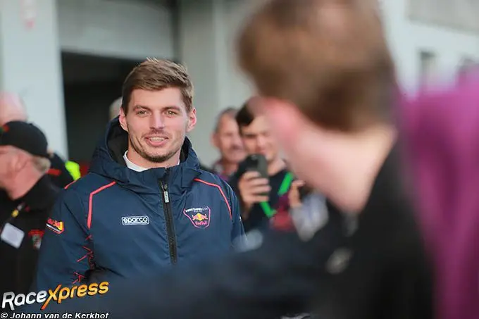 02 max verstappen portret nurburgring 1dx 7269 copy 1 foto johann vd kerkhof