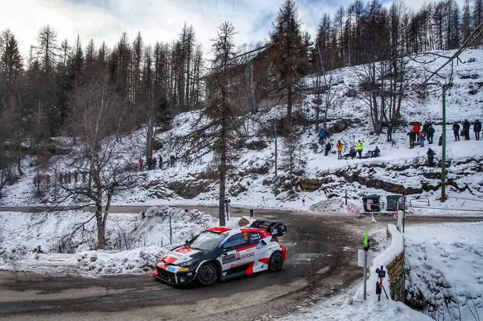 04 toyota nr17 sybastien ogier vincent landais