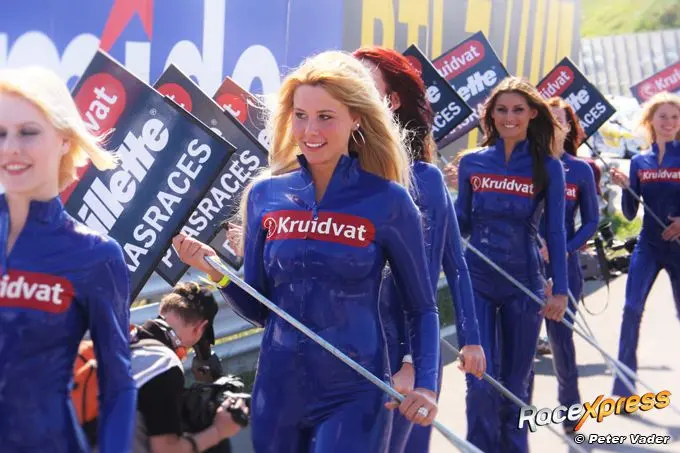 040418 paasraces blauw rijtje img 0544 2 logo