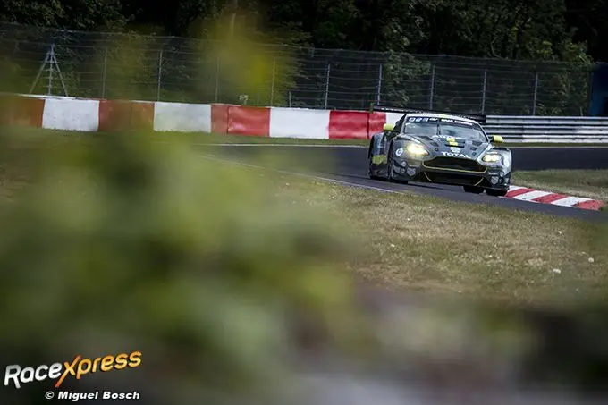 1 24h nb aston martin gtxm 6847 copy