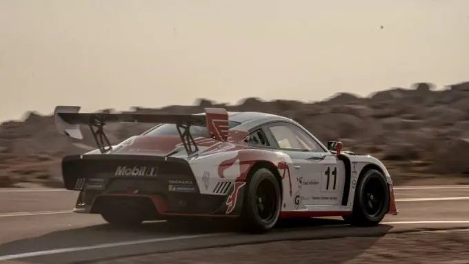 1 800 b 2020 pikespeak tuesday aug25 no11porsche935 19 jeffzwartrun3 bymarcurbano
