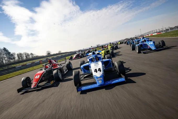 1 a huge grid of gb4 single seaters will start the new season at donington park