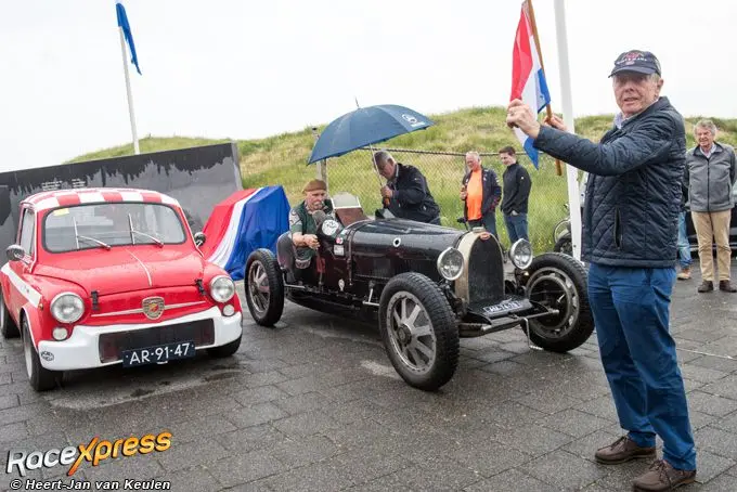 1 autosport monument 2