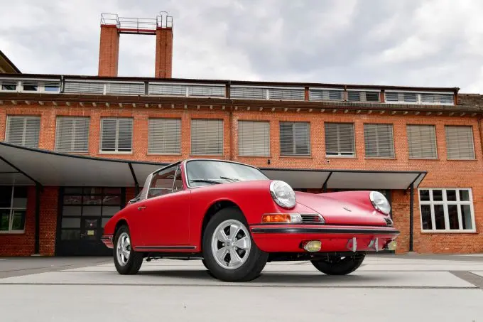 1 fabrieksrestauratietotinperfectieporsche911starga2