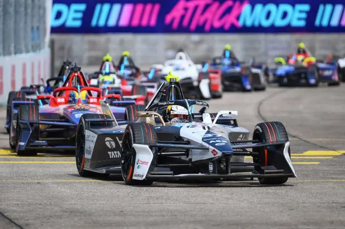 1 j tcs racing nickcassidy berlin 130725 008