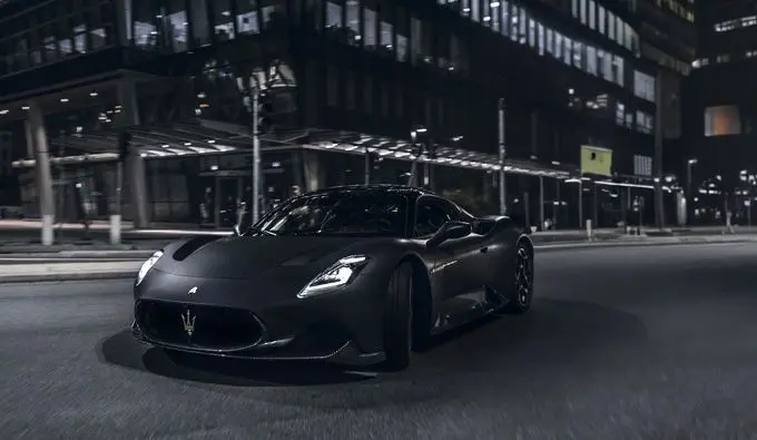1 maseratimc20notte