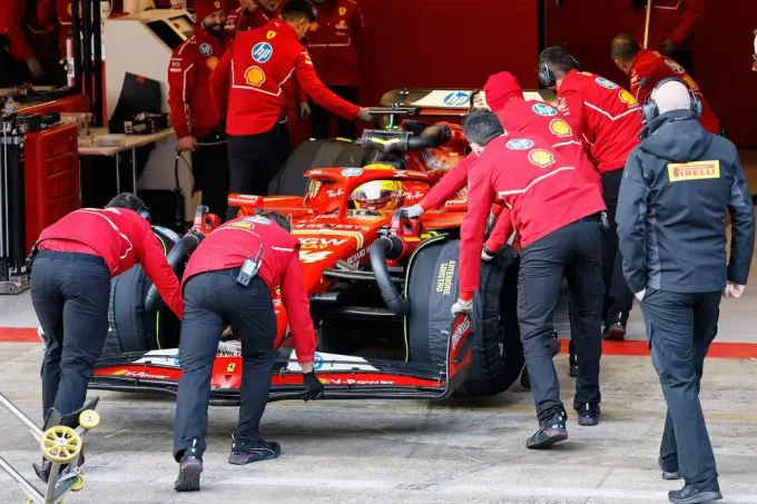 1 pirelliprivatetestingbarcelonaday1 05