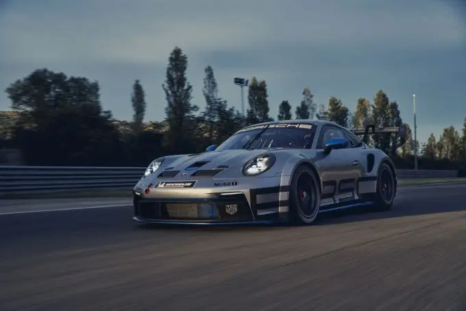 1 porsche911gt3cup17
