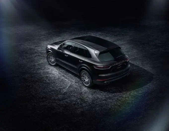 1 porschecayenneplatinumedition 9