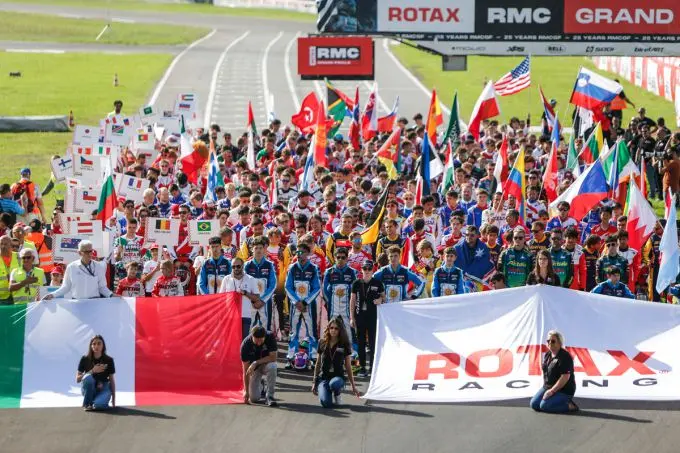 1 rmcgf24 20241025 drivers parade on the race track 7556