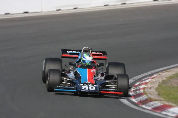 1 shadow dn5 nick padmore img 6338 2