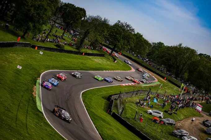 1 startveld race 2 fanatec gt brands hatch