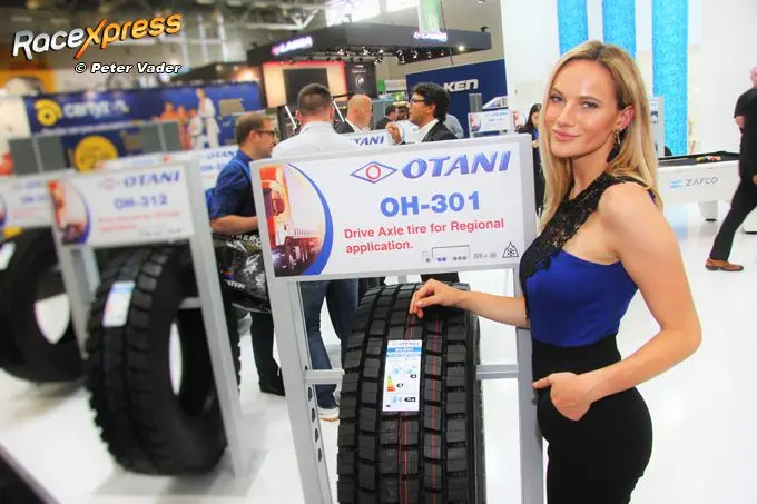 1 the tire cologne babe glimlach img 4932 rx logo