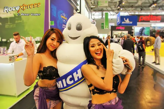 1 the tire cologne babes en michelin pop img 4922 rx logo