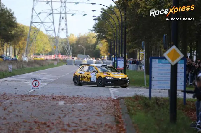 1 van den heuvel dockx vw polo rx logo pov