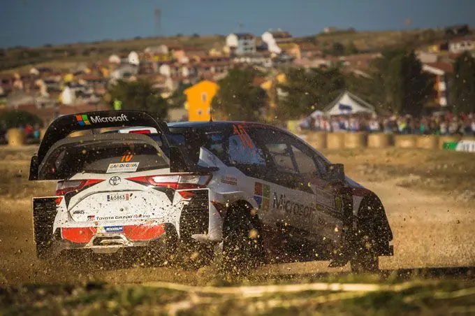 10 toyota yaris wrc italie
