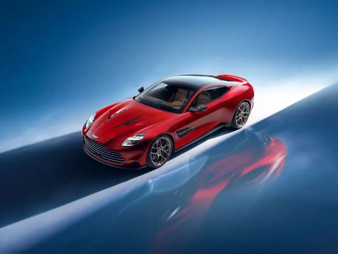 11 aston martin vanquish 6