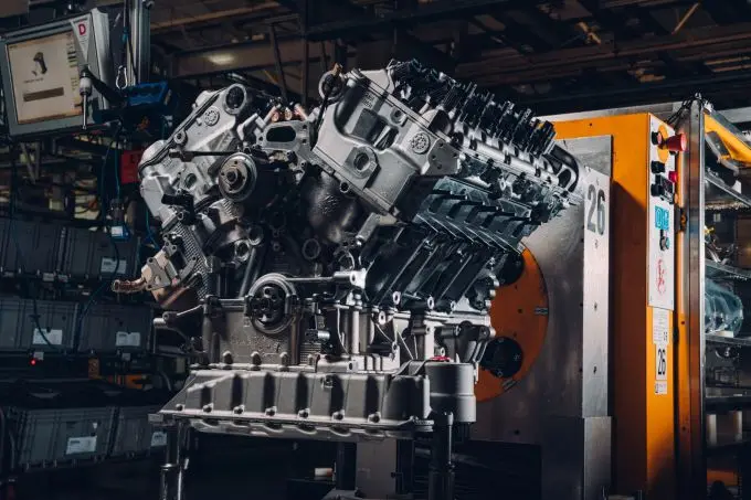 11 batur 750ps engine 1