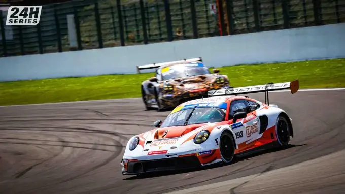 110 12h spa zaterdag ziggo sport raceleider
