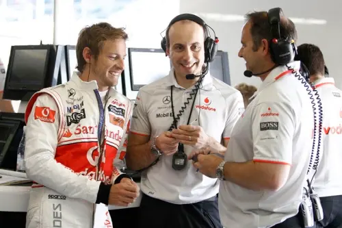1277476584 09f1gpvalencia1632jensonwithengineers