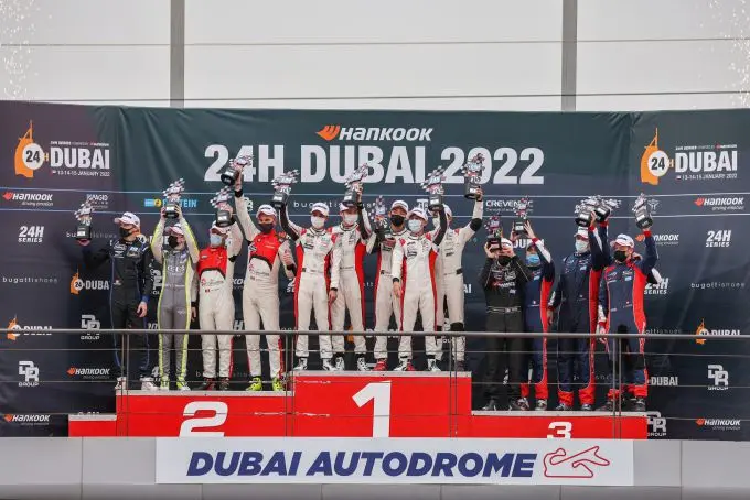 159 winnaars tcr op podium 272048657 2519931508139944 8962254473050134595 n