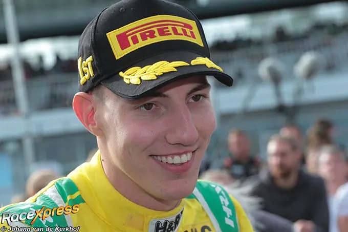 1dx 8363 kampioen adac gt masters 2022 raffaele marciello 1