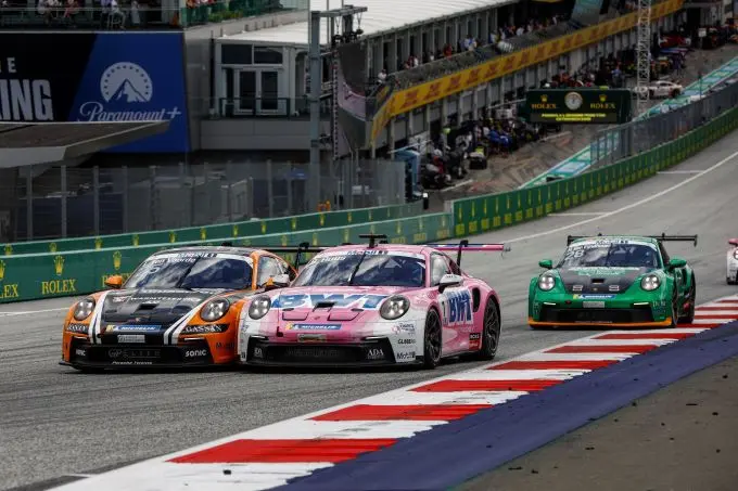 1m larry ten voorde en bastiaan buus gevecht porschemobil1supercup spielberg2023 14