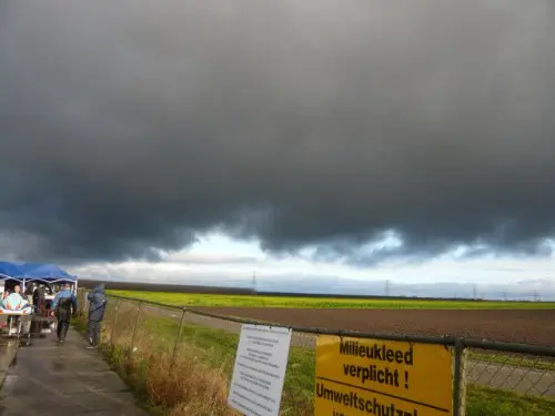1raekdonkerewolken