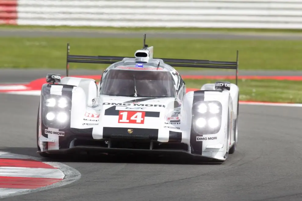 2014 6 heures de silverstone 3990 red37321 3500x2333 hd