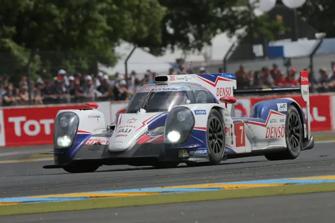 2014 le mans race toyota