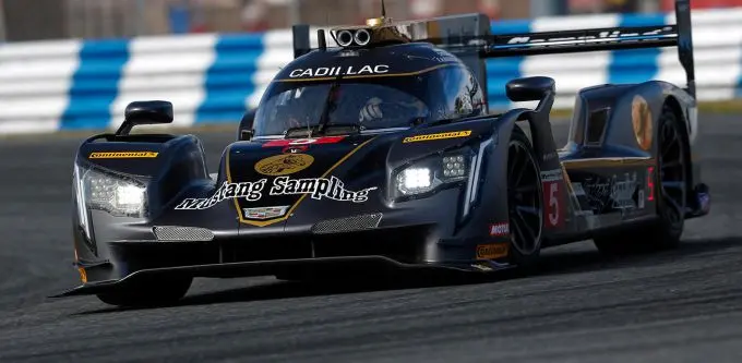 2018 no5 mustangsampling teamphoto 1280x626